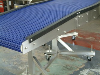 Light weight small conveyor with modular belt